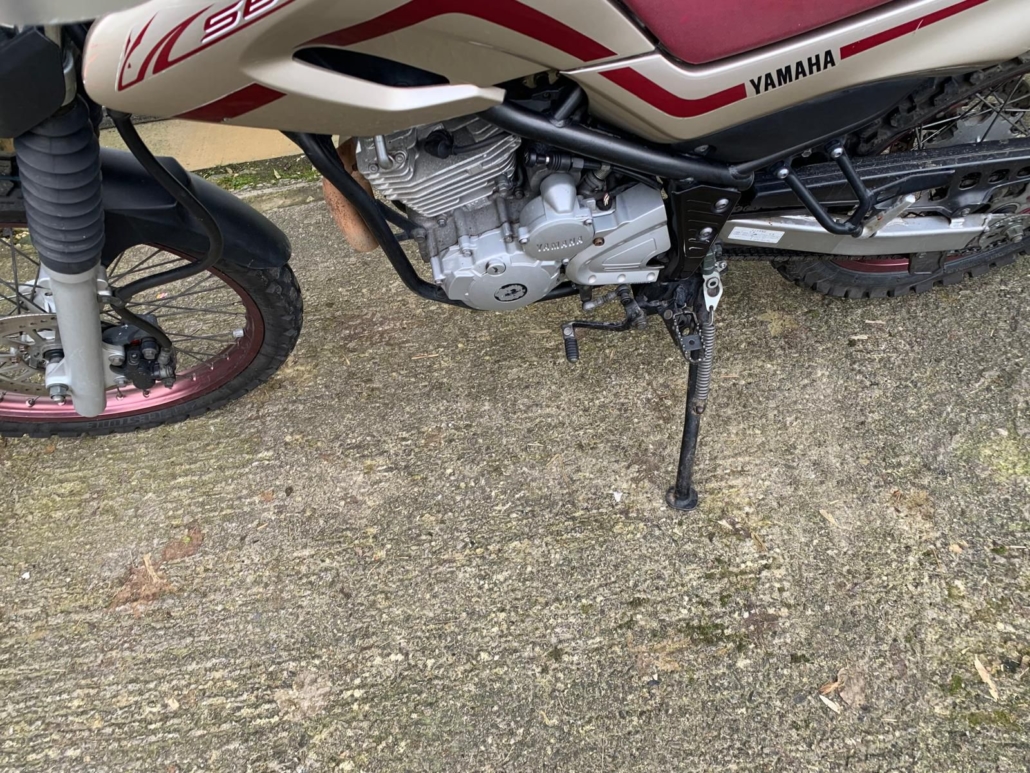 9-2007 Yamaha Serow XT250 in Gold over Burgundy Red Metallic